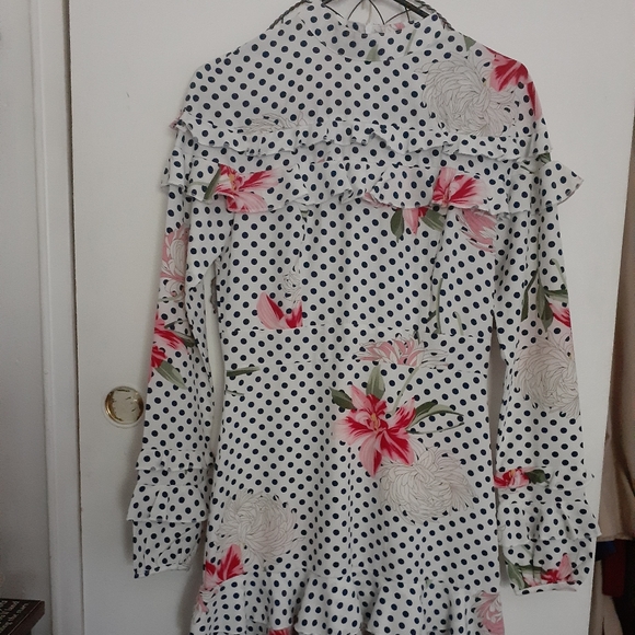 Boohoo flower and Polka dot dress - Picture 5 of 8